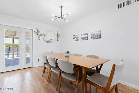 Dining - 2810 E Cholla St, Phoenix, AZ 85028 photo 1 of 1