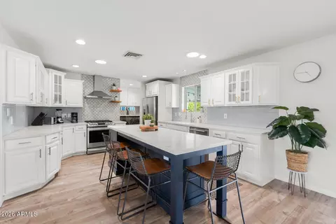 Kitchen - 2810 E Cholla St, Phoenix, AZ 85028 photo 1 of 4