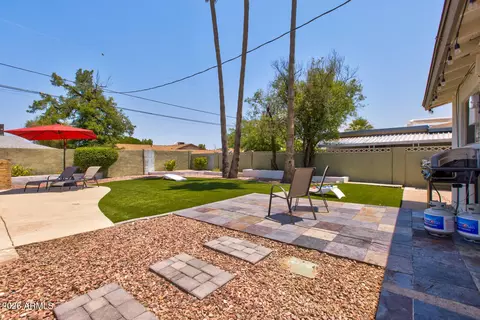 Exterior - 2810 E Cholla St, Phoenix, AZ 85028 photo 4 of 9