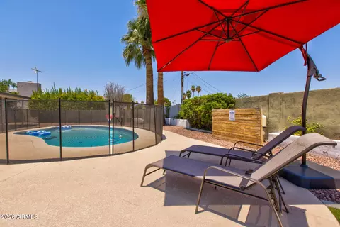 Exterior - 2810 E Cholla St, Phoenix, AZ 85028 photo 7 of 9