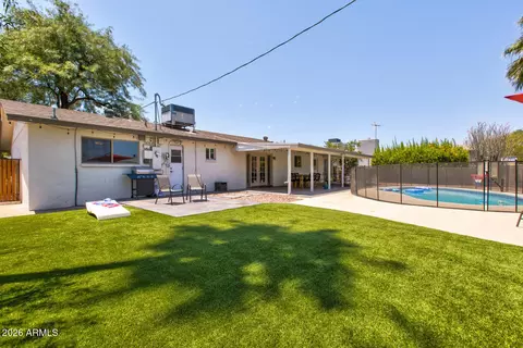 Exterior - 2810 E Cholla St, Phoenix, AZ 85028 photo 6 of 9