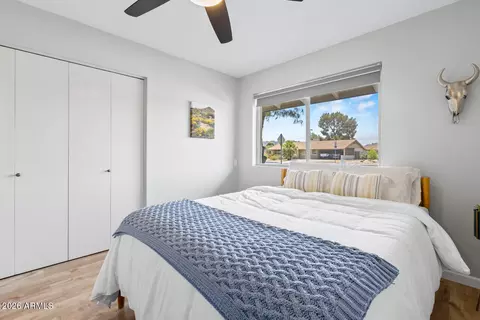 Bedroom - 2810 E Cholla St, Phoenix, AZ 85028 photo 1 of 4