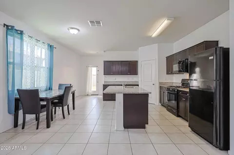 Kitchen - 29933 W Whitton Ave, Buckeye, AZ 85396 photo 4 of 4