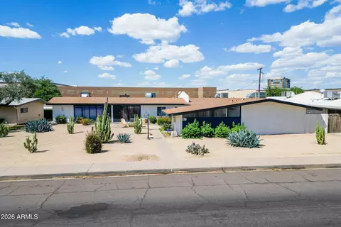 2542 N 46th St #3, Phoenix, AZ 85008