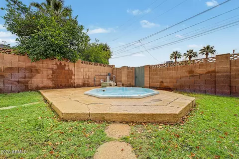Exterior - 3409 E Indianola Ave, Phoenix, AZ 85018 photo 13 of 15