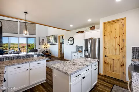 Kitchen - 2258 Big Bear Cir, Overgaard, AZ 85933 photo 2 of 3