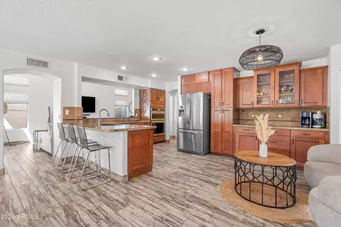 4003 W Rose Garden Ln, Glendale, AZ 85308