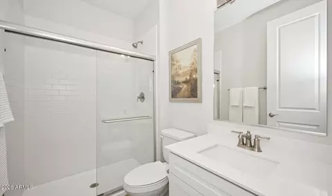 Bath - 95 E Windsor Dr, Gilbert, AZ 85296 photo 2 of 5