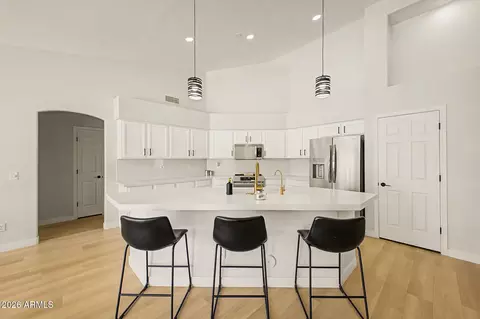 Kitchen - 1151 E Shannon St, Gilbert, AZ 85295 photo 2 of 6