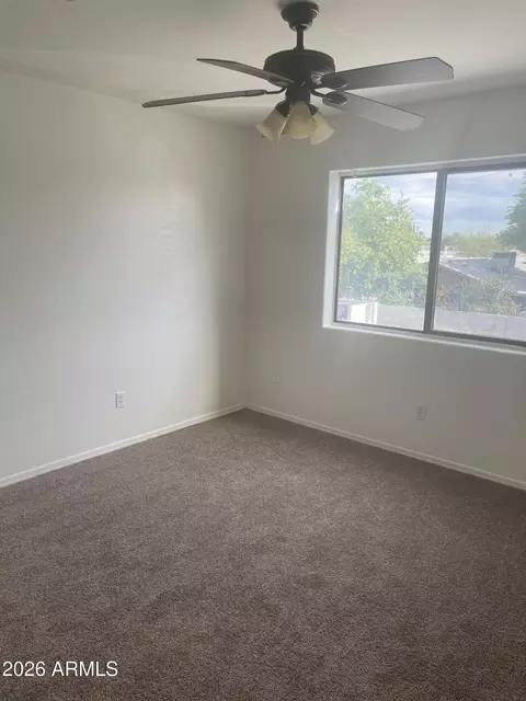 3301 Earll Dr #219, Phoenix, AZ 85018 photo 4