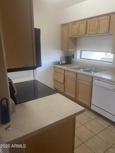 3301 Earll Dr #219, Phoenix, AZ 85018 photo 6