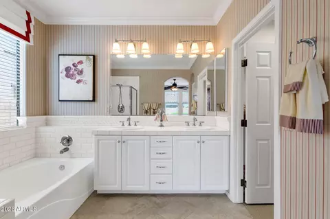 Bath - 4286 E Park Ave, Gilbert, AZ 85234 photo 4 of 4