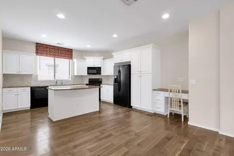Kitchen - 4286 E Park Ave, Gilbert, AZ 85234 photo 1 of 5