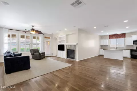 Living - 4286 E Park Ave, Gilbert, AZ 85234 photo 1 of 7