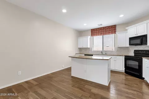 Kitchen - 4286 E Park Ave, Gilbert, AZ 85234 photo 2 of 5