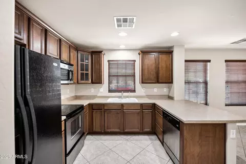 Kitchen - 3139 E Harrison St, Gilbert, AZ 85295 photo 3 of 3