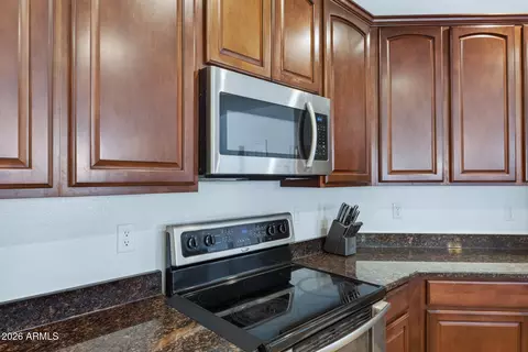Kitchen - 4132 E Devon Dr, Gilbert, AZ 85296 photo 7 of 7