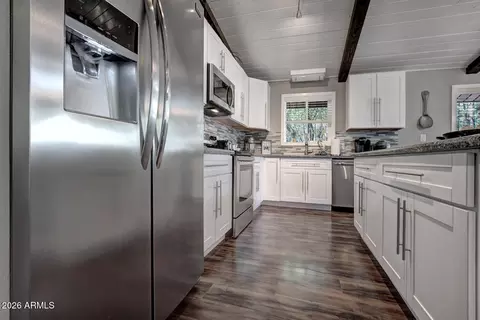Kitchen - 6456 W Kenny Cir, Pine, AZ 85544 photo 4 of 4