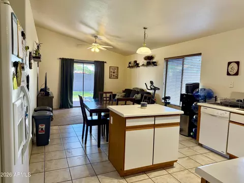 Kitchen - 2111 E Williams Dr, Phoenix, AZ 85024 photo 2 of 3