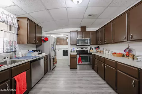880 E 4th Ave, Apache Junction, AZ 85119 photo 9