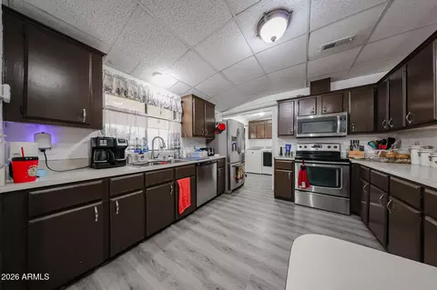 880 E 4th Ave, Apache Junction, AZ 85119 photo 10