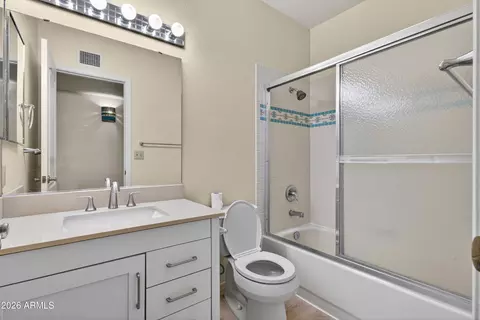 Bath - 3150 E Astro St, Hereford, AZ 85615 photo 2 of 2