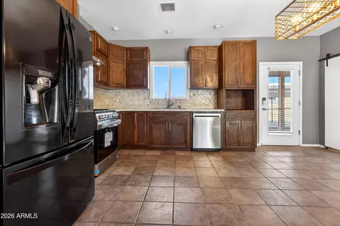 Kitchen - 4759 E Hereford Rd, Hereford, AZ 85615 photo 4 of 4