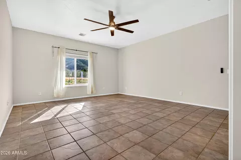 Living - 4759 E Hereford Rd, Hereford, AZ 85615 photo 4 of 5