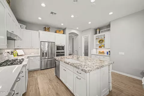 Kitchen - 3560 E Appaloosa Rd, Gilbert, AZ 85296 photo 5 of 5
