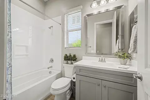 Bath - 3560 E Appaloosa Rd, Gilbert, AZ 85296 photo 1 of 4