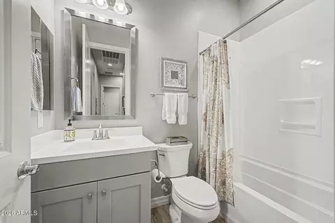 Bath - 3560 E Appaloosa Rd, Gilbert, AZ 85296 photo 4 of 4