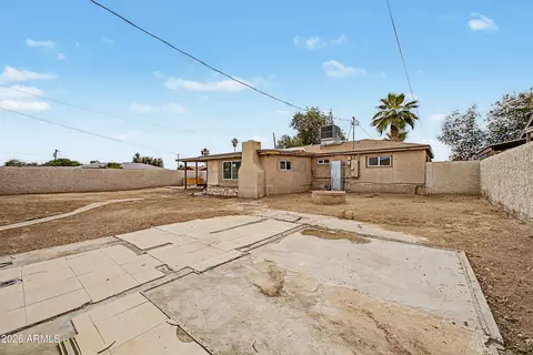 Exterior - 8221 N 29th Dr, Phoenix, AZ 85051 photo 6 of 7