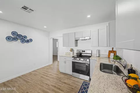 Kitchen - 8221 N 29th Dr, Phoenix, AZ 85051 photo 2 of 4