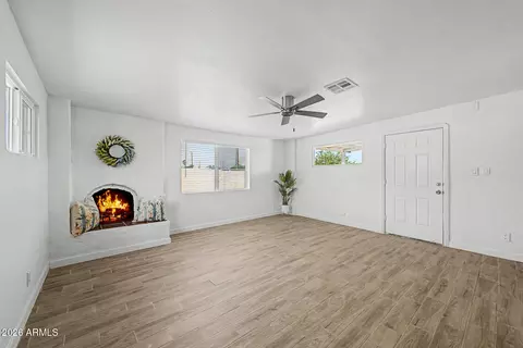 Living - 8221 N 29th Dr, Phoenix, AZ 85051 photo 3 of 6