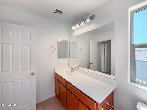 Bath - 3215 W Pollack St, Phoenix, AZ 85041 photo 5 of 5