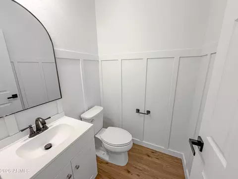 Bath - 3215 W Pollack St, Phoenix, AZ 85041 photo 1 of 5
