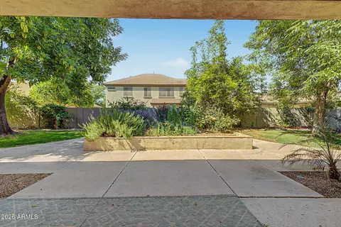 Exterior - 2886 E Washington Ave, Gilbert, AZ 85234 photo 2 of 6