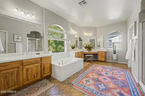 Bath - 2886 E Washington Ave, Gilbert, AZ 85234 photo 1 of 5