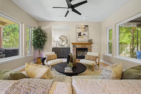 Living - 2886 E Washington Ave, Gilbert, AZ 85234 photo 2 of 5