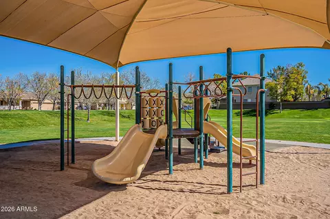 View/Area - 2886 E Washington Ave, Gilbert, AZ 85234 photo 2 of 2
