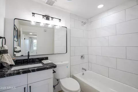 Bath - 3451 E Thunderbird Rd, Phoenix, AZ 85032 photo 2 of 2