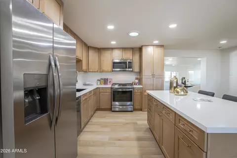 Kitchen - 3451 E Thunderbird Rd, Phoenix, AZ 85032 photo 3 of 4