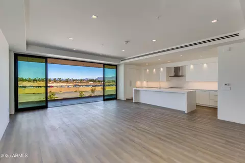 6587 N Palmeraie Blvd #2011, Paradise Valley, AZ 85253