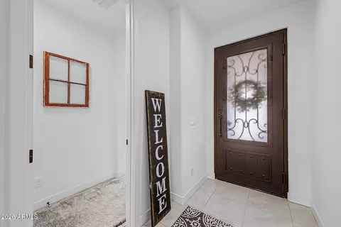 Entry Way - 821 E Silver Fox Way, Phoenix, AZ 85048 photo 2 of 5