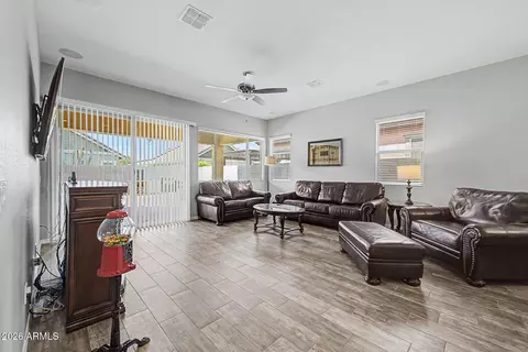 Living - 4397 Evelyn St, Gilbert, AZ 85295 photo 1 of 1