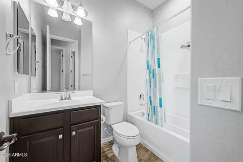 Bath - 4397 Evelyn St, Gilbert, AZ 85295 photo 4 of 4