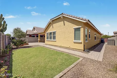 Exterior - 4397 Evelyn St, Gilbert, AZ 85295 photo 6 of 8