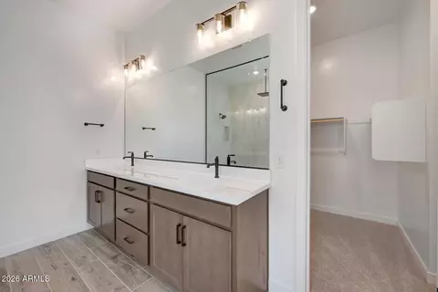 Bath - 821 W J Waltz Way, Apache Junction, AZ 85120 photo 2 of 5