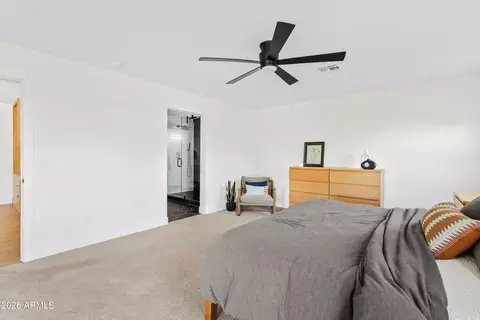 Bedroom - 6706 N 12th Way, Phoenix, AZ 85014 photo 2 of 6
