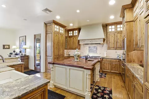 Kitchen - 2410 E Golden Aster Cir, Payson, AZ 85541 photo 4 of 6